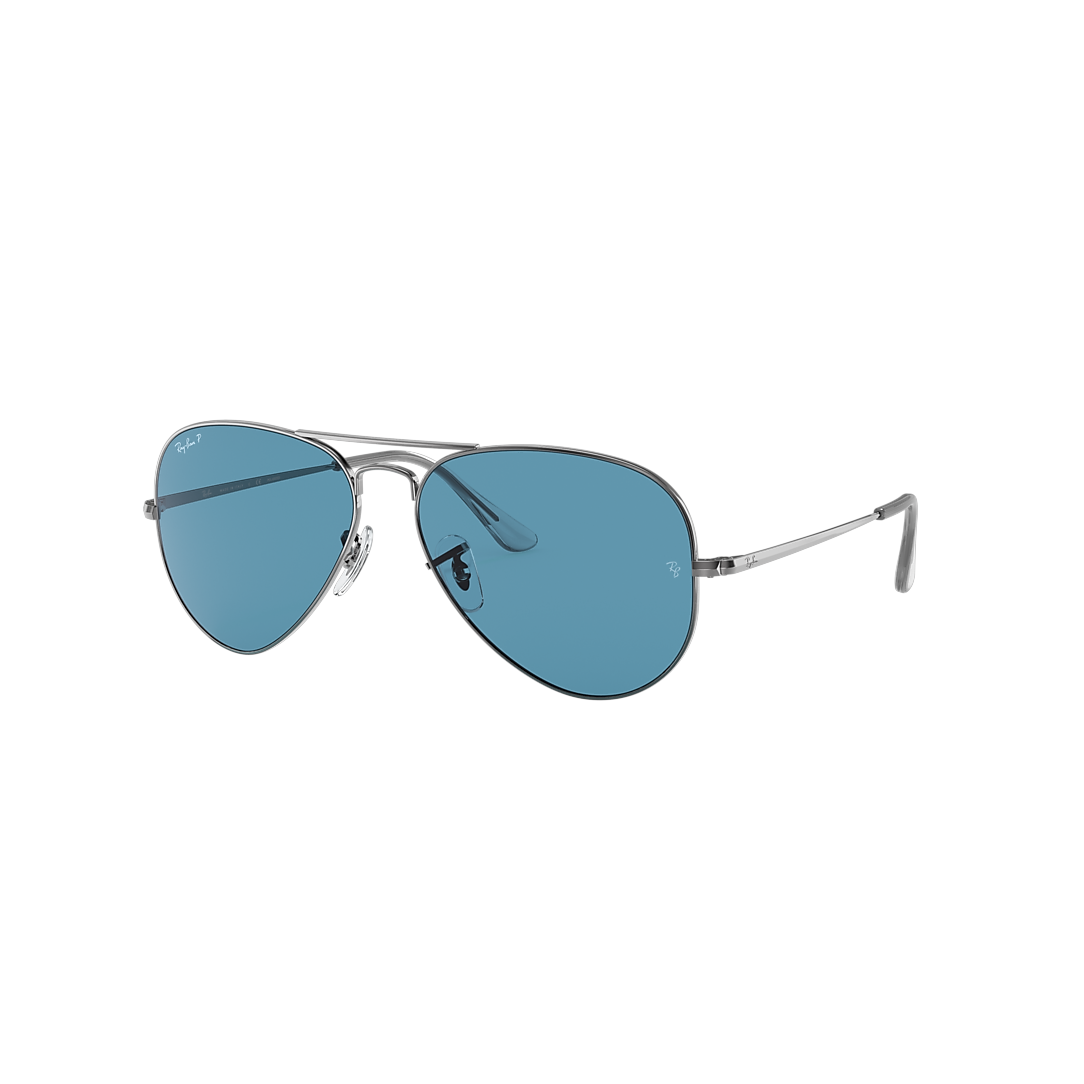 Blue Polarized