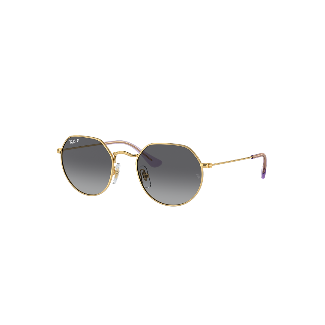 Grey Polarized