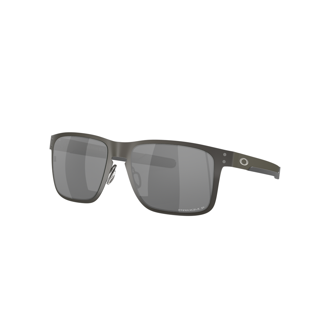 Black Polarized